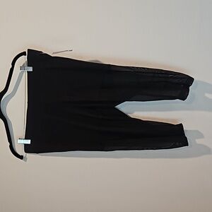 Torrid black mesh peddle pusher pants size 14/16 1x